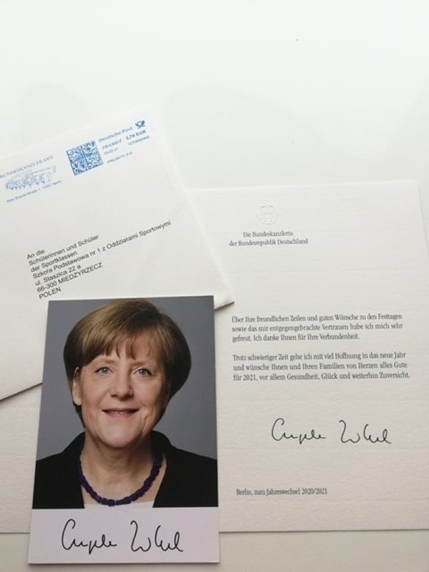 Do uczniów Szkoły Podstawowej nr 1 w Międzyrzeczu przysłała kartkę…Kanclerz Niemiec