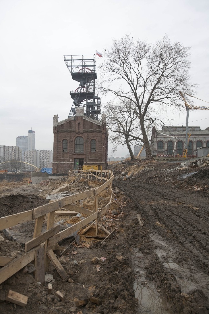 Budowa Muzeum Śląskiego [ZDJĘCIA] Na terenie po kopalni wyleją 20 basenów olimpijskich betonu