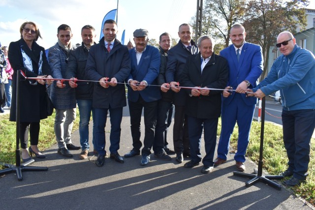 Krośnieński powiat ostatnio zakończył projekt związany z remontem kilku kilometrów dróg w Gubinie. Następne inwestycje drogowe są uzależnione od wsparcia finansowego lokalnych samorządów.