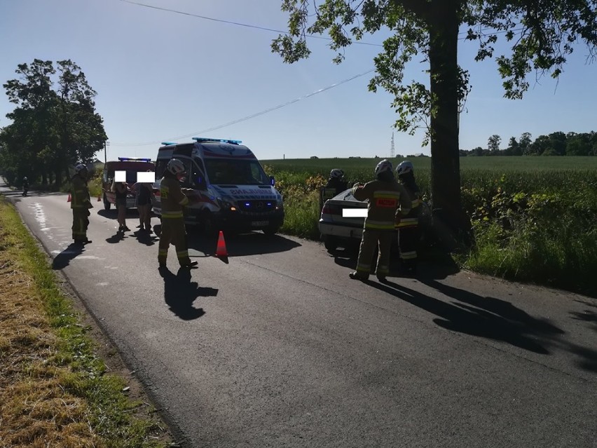 Wypadek pod Grudziądzem. Jedna osoba ranna, kierowca pijany i bez "prawka"