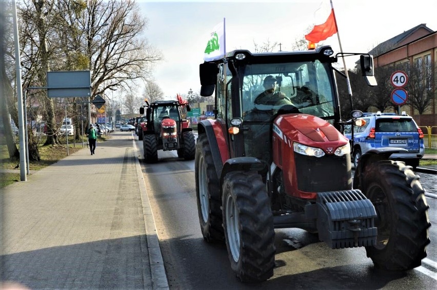 Przez Goleniów przejechali dzisiaj protestujący rolnicy