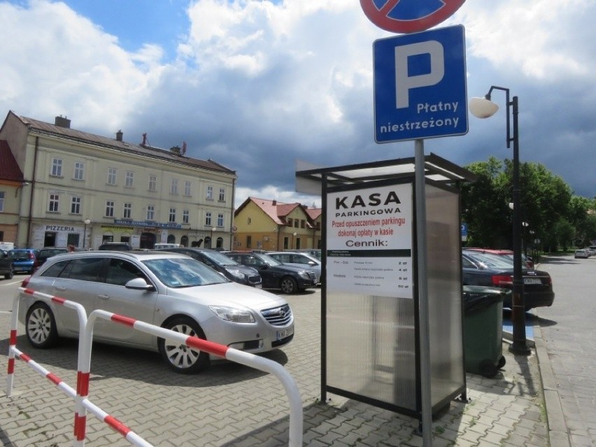 Największy parking w mieście został oddany w dzierżawę. Nie...