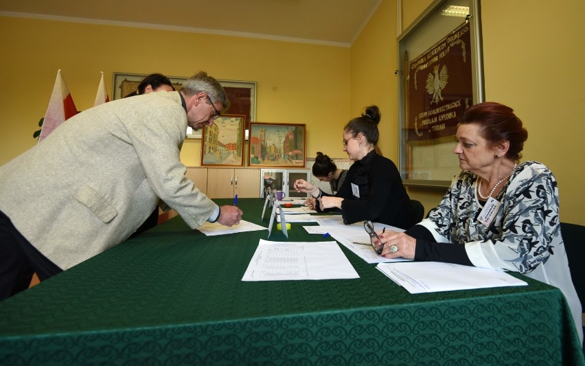 Przebieg wyborów prezydenckich 2015 w Toruniu [ZDJĘCIA]