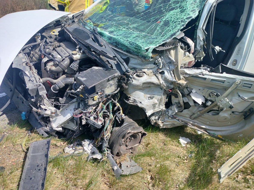Wypadek na DK48 w Brudzewicach w gminie Poświętne