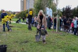  Akcja "Jedno dziecko, jedno drzewo" w Parku Majowe w Szczecinie. Drzewa posadzone na pamiątkę narodzin dzieci!  ZDJĘCIA 
