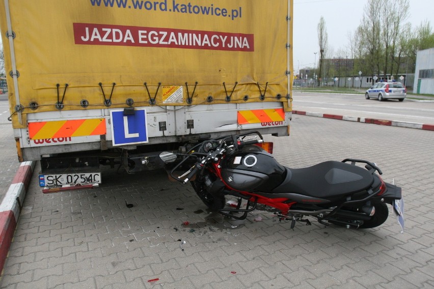 Wypadek w katowickim WORD podczas egzaminu na motocyklu [FOTO, WIDEO]