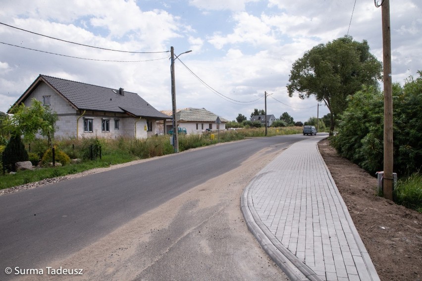 Minęło pół roku od rozpoczęcia remontu drogi przez wieś Kunowo w gminie Kobylanka. Do końca zostały dwa miesiące. ZDJĘCIA