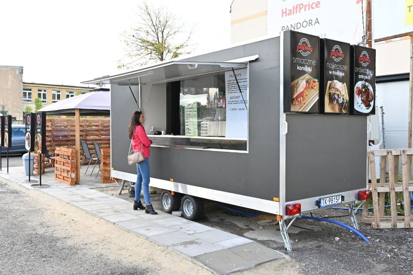 Wielka kanapka pastrami i soczysty antrykot. W Kielcach działa nowy food truck (WIDEO, ZDJĘCIA)