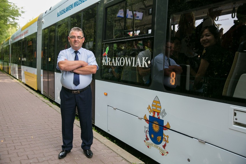 ŚDM 2016. To oni zawieźli papieża tramwajem na Błonia [ZDJĘCIA, WIDEO]