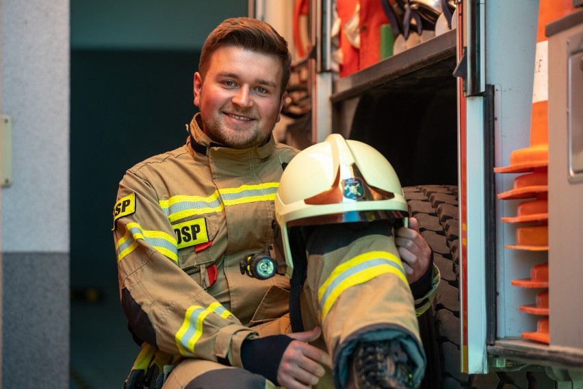 Mariusz Pluciński z Ochotniczej Straży Pożarnej w...