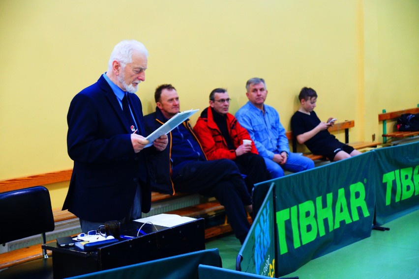 Mecz tenisa stołowego na szczycie III ligi - Jofrakuda I...