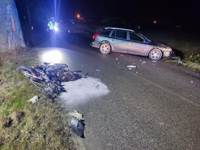 Jedna osoba została poszkodowana w zderzeniu samochodu ze skuterem w gminie Kijewo Królewskie