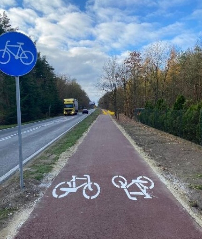 Nowa ścieżka rowerowa powstała wzdłuż trasy 241