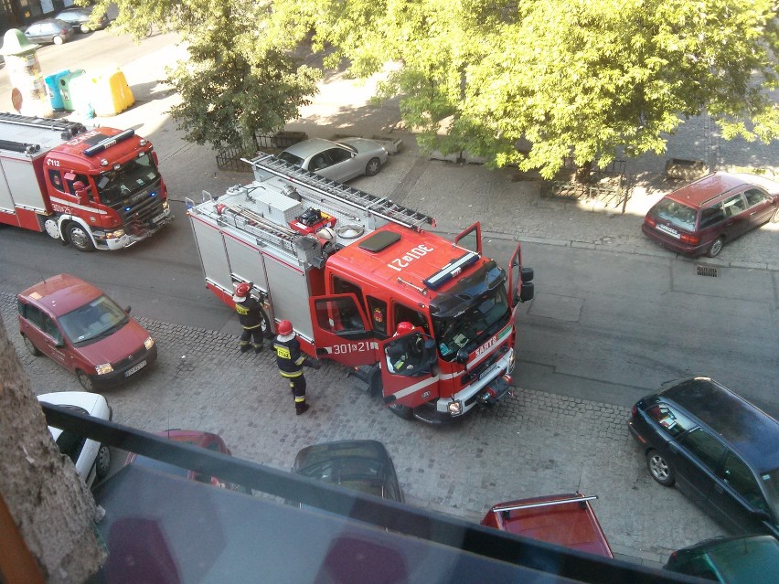 Pożar Kraków: zapalIł się samochód na Placu Wolnica