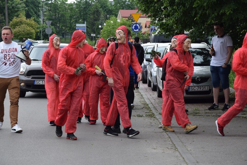 Korowód studencki w Częstochowie. Kominalia 2019 oficjalnie...