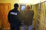 Narkotyki i materiały z pornografią dziecięcą w domu na Łąkoszyńskiej w Kutnie