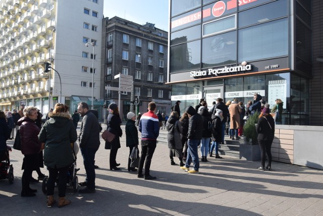 Dziś Tłusty Czwartek. Najbardziej popularne trójmiejskie ciastkarnie i pączkarnie przeżywają prawdziwe oblężenie.