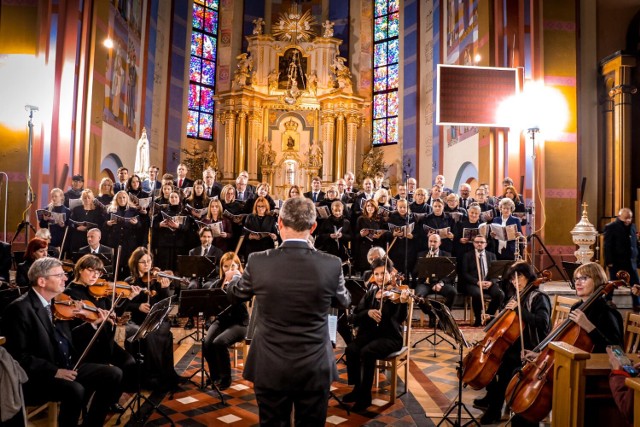 Koncert w Dubiecku z okazji 230-lecie powstania kolędy "Bóg się rodzi".