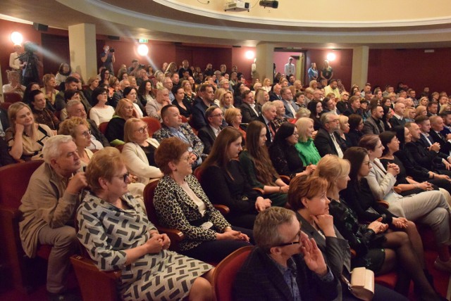 Kaliskie Spotkania Teatralne. Grand Prix dla Ireny Telesz-Burczyk oraz Mileny Gauer