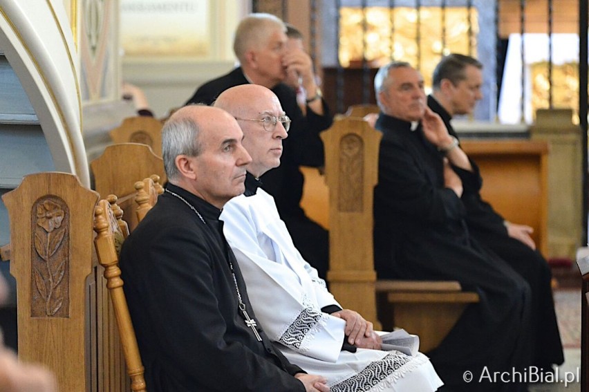 Księża i biskupi z całej archidiecezji modlili się w sanktuarium w Sokółce o uświęcenie kapłanów