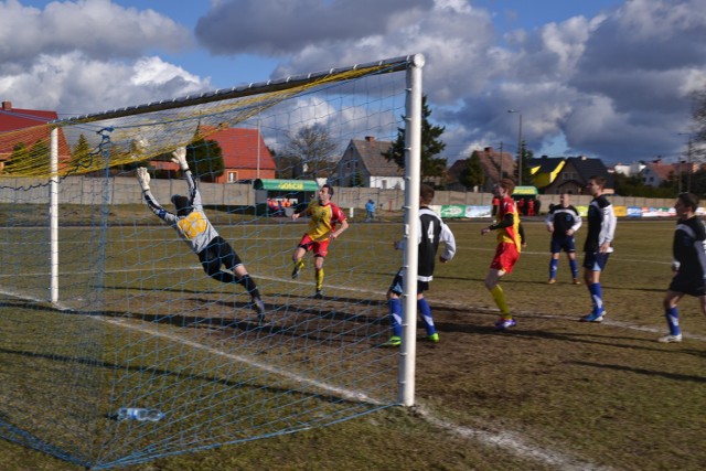 Start Miastko - Czarni Czarne 6:0. Festiwal strzelecki na ulicy Słupskiej