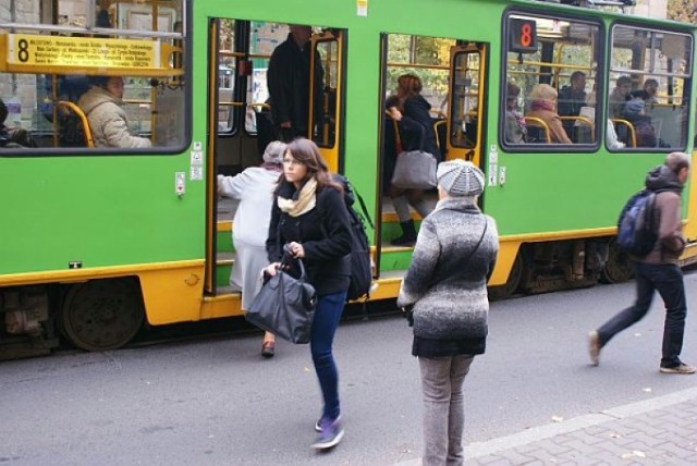 2,60 zł za bilet 15-minutowy i 3,40 za półgodzinny - to główne ...