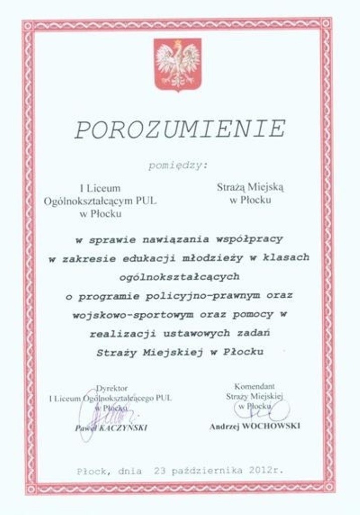 Porozumienie straży miejskiej i młodzieżą z Płockiego Uniwersytetu Ludowego