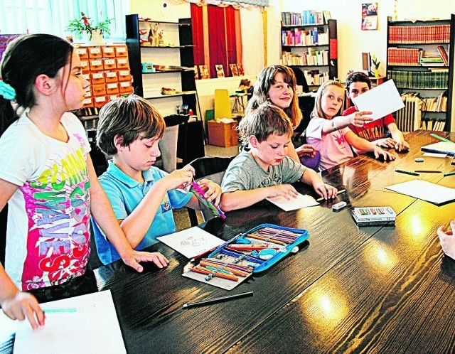 W gdyńskich bibliotekach czekają nie tylko książki. W wakacje trwać w nich będą m.in. zajęcia plastyczne