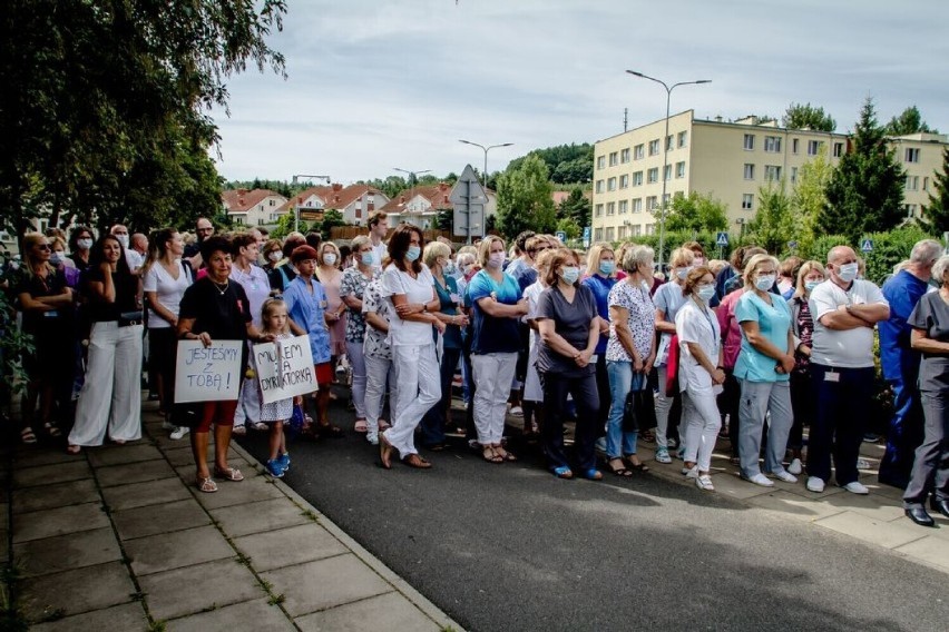 Mariola Dudziak i Roman Szełemej zwolnieni z pracy w...