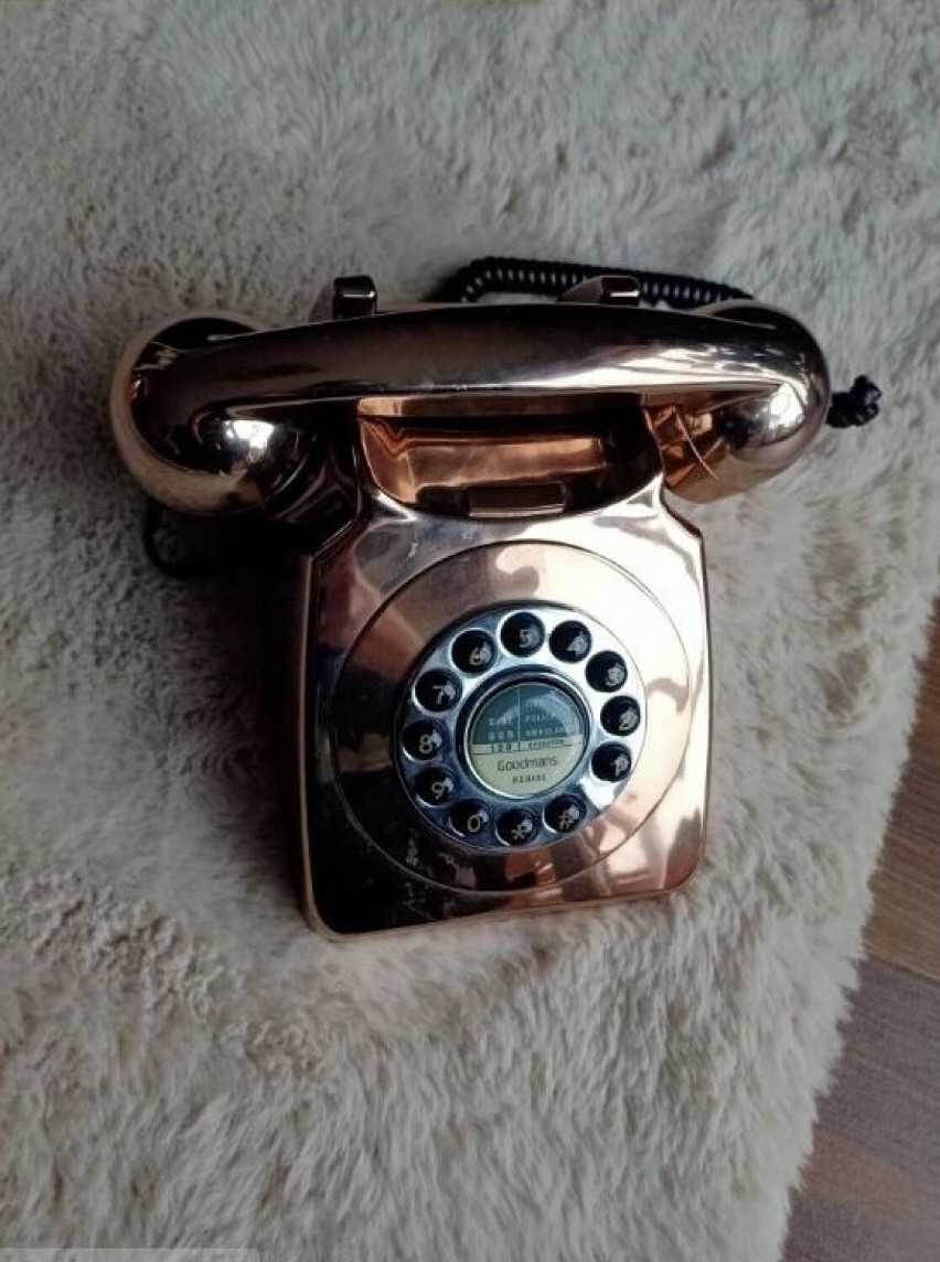 Retro telefon stacjonarny Goodmans vintage stary rekwizyt...