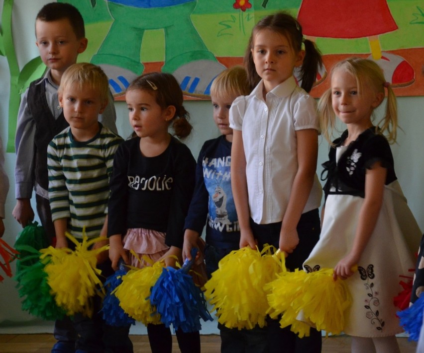 Pasowanie przedszkolaków w Bełchatowie. Montessorki złożyły ślubowanie [ZDJĘCIA]