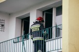 Pożar od racy na balkonie w Bydgoszczy       