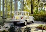 Renault 4L - apartament dla nomadów. Kultowy, ale wciąż rześki, 60-latek zmienił się w nowoczesne i zarazem urocze „gniazdko”
