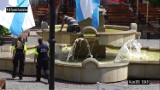 Straż miejska w Rybniku: Wspinał się na figurę umieszczoną na szczycie fontanny 