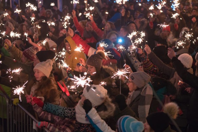 Warto się wybrać 13 stycznia na sądecki rynek. Tak, jak w ubiegłym roku, będziemy wysyłać kolejne Światełko do Nieba