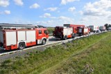 Uwaga. Autostrada jest zablokowana. Wypadek ciężarówki i lawety na A4