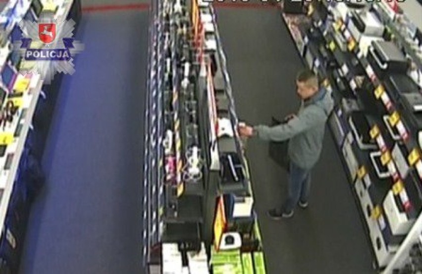 Kamery monitoringu sklepowego nagrały moment kradzieży...