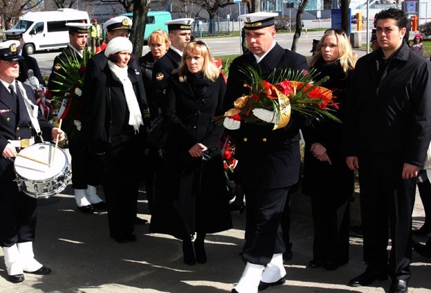 Gdyńskie obchody rocznicy tragedii smoleńskiej i zbrodni katyńskiej