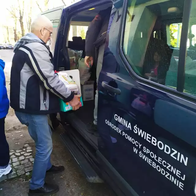 Związek Emerytów, Rencistów i Inwalidów w Świebodzinie zajmuje się również pomocą innym.