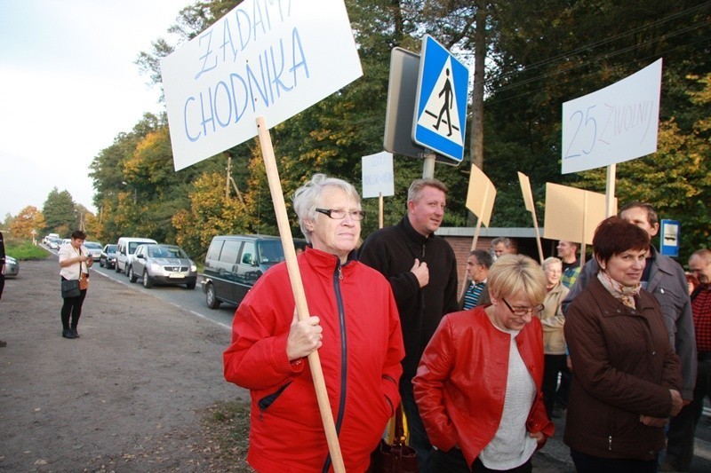 Ose (gmina Międzybórz): Mieszkańcy blokowali drogę krajową nr 25
