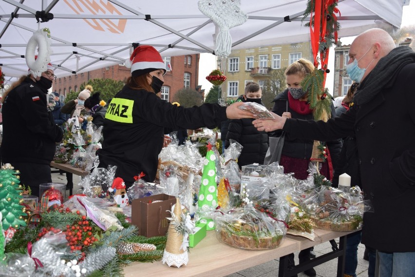 Relacja z mini-kiermaszu świątecznego w Żninie na rzecz...