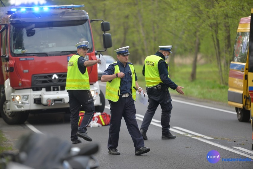 Śmigłowiec LPR zahaczył o drzewo przy starcie w powiecie...