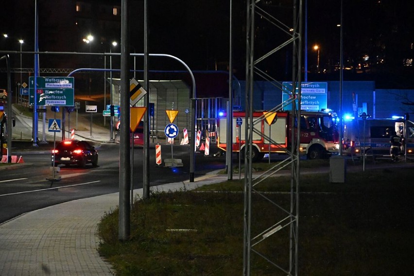 Potrącenie na wyjeździe z ronda Tesco w kierunku Szczawna -...