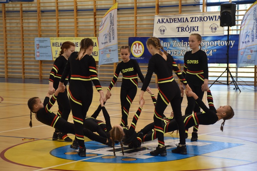 Wojewódzki finał w aerobiku grupowym w ramach XXIII Igrzysk Młodzieży Szkolnej, Igrzysk Dzieci i Licealiady w pleszewskiej "Trójce"