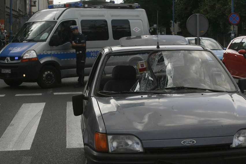 Wypadek w Legnicy na ulicy Wrocławskiej