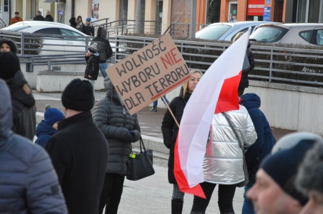 W Bełchatowie odbyła się manifestacja "Stop segregacji sanitarnej"