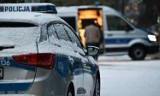 Ełk: Policjanci pomogli mężczyźnie, który nocą leżał w śniegu