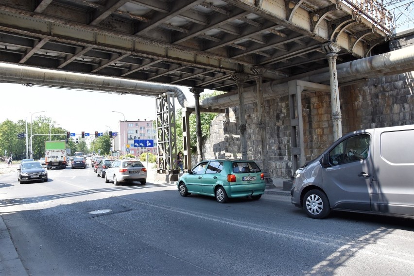 Nowe ograniczenia w ruchu na ul. Oleskiej w Opolu