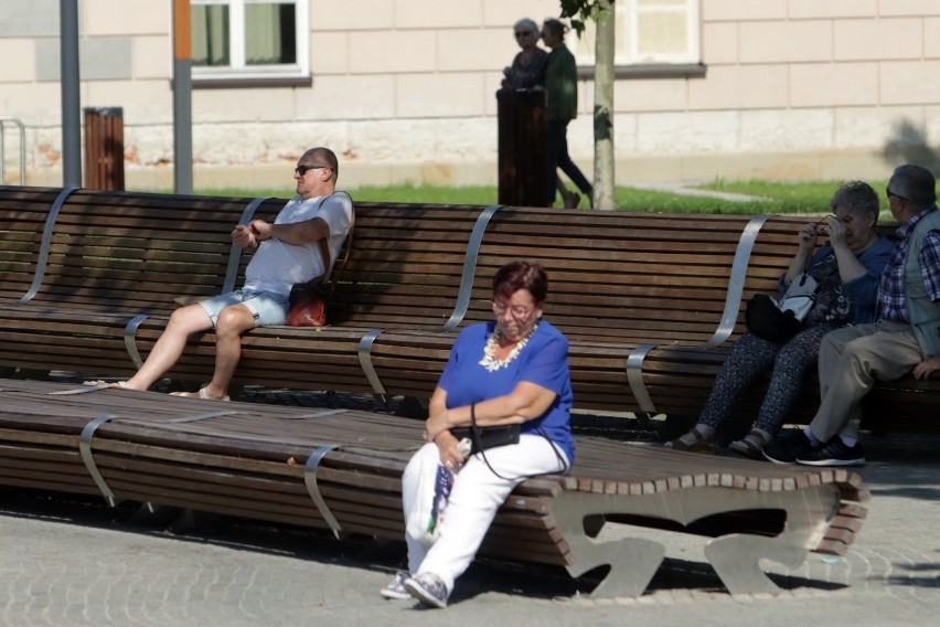 Odpoczynek w słońcu w centrum Lublina. Pogoda zdecydowanie dopisuje! Zobacz zdjęcia