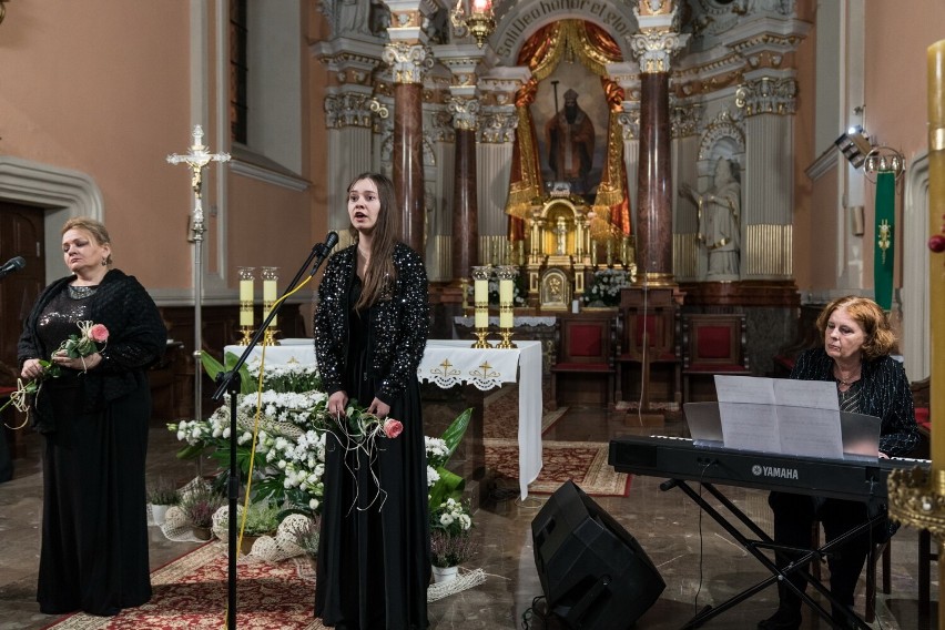 Koncert ofiarom ‘39. W Św. Wojciechu zabrzmiał Moniuszko i Paderewski [ZDJĘCIA]